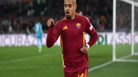 武汉队首阶段表现低迷，李霄鹏下课危机浮现